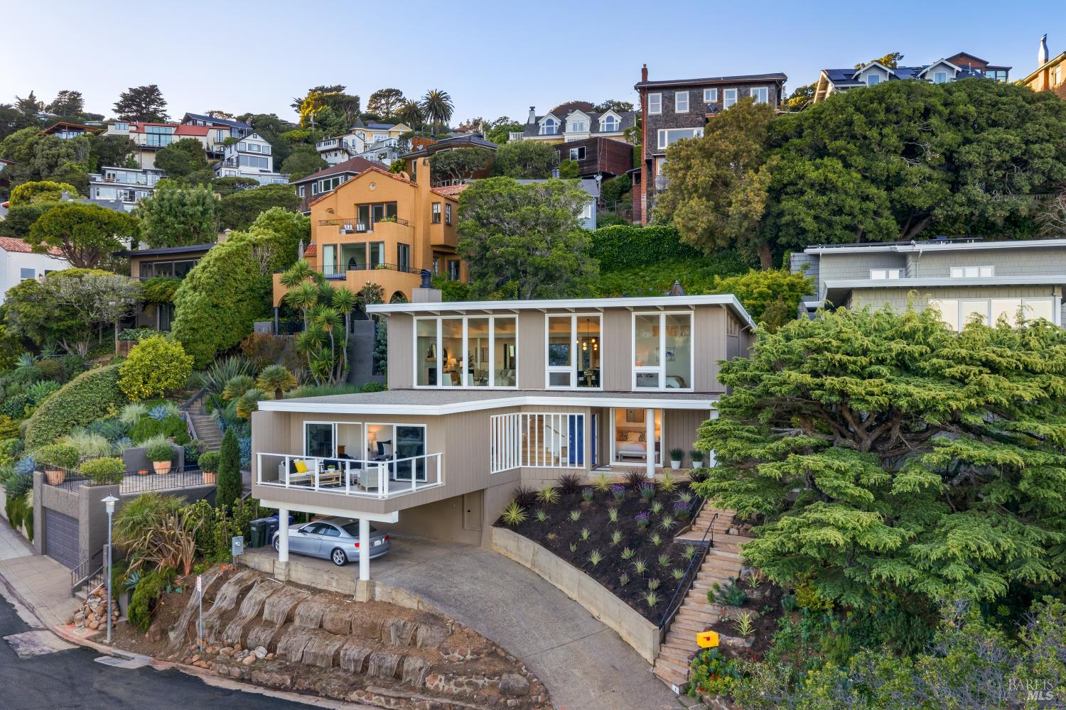 Detail Gallery Image 4 of 60 For 1 Atwood Ave, Sausalito,  CA 94965 - 4 Beds | 3 Baths