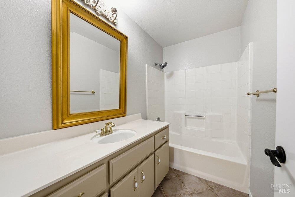 Detail Gallery Image 46 of 66 For 6 Village Ct, San Rafael,  CA 94903 - 2 Beds | 2 Baths