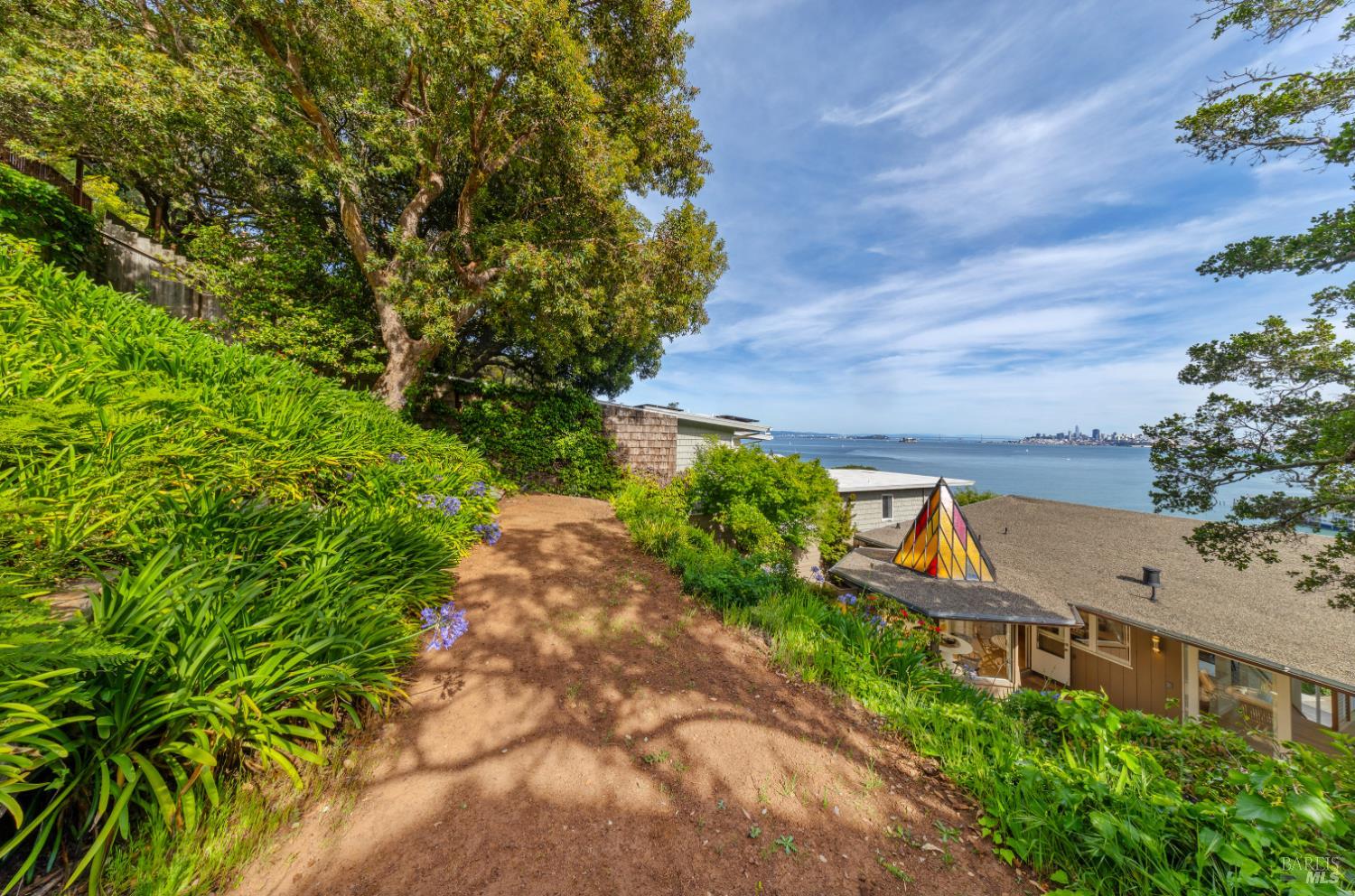 Detail Gallery Image 28 of 60 For 1 Atwood Ave, Sausalito,  CA 94965 - 4 Beds | 3 Baths