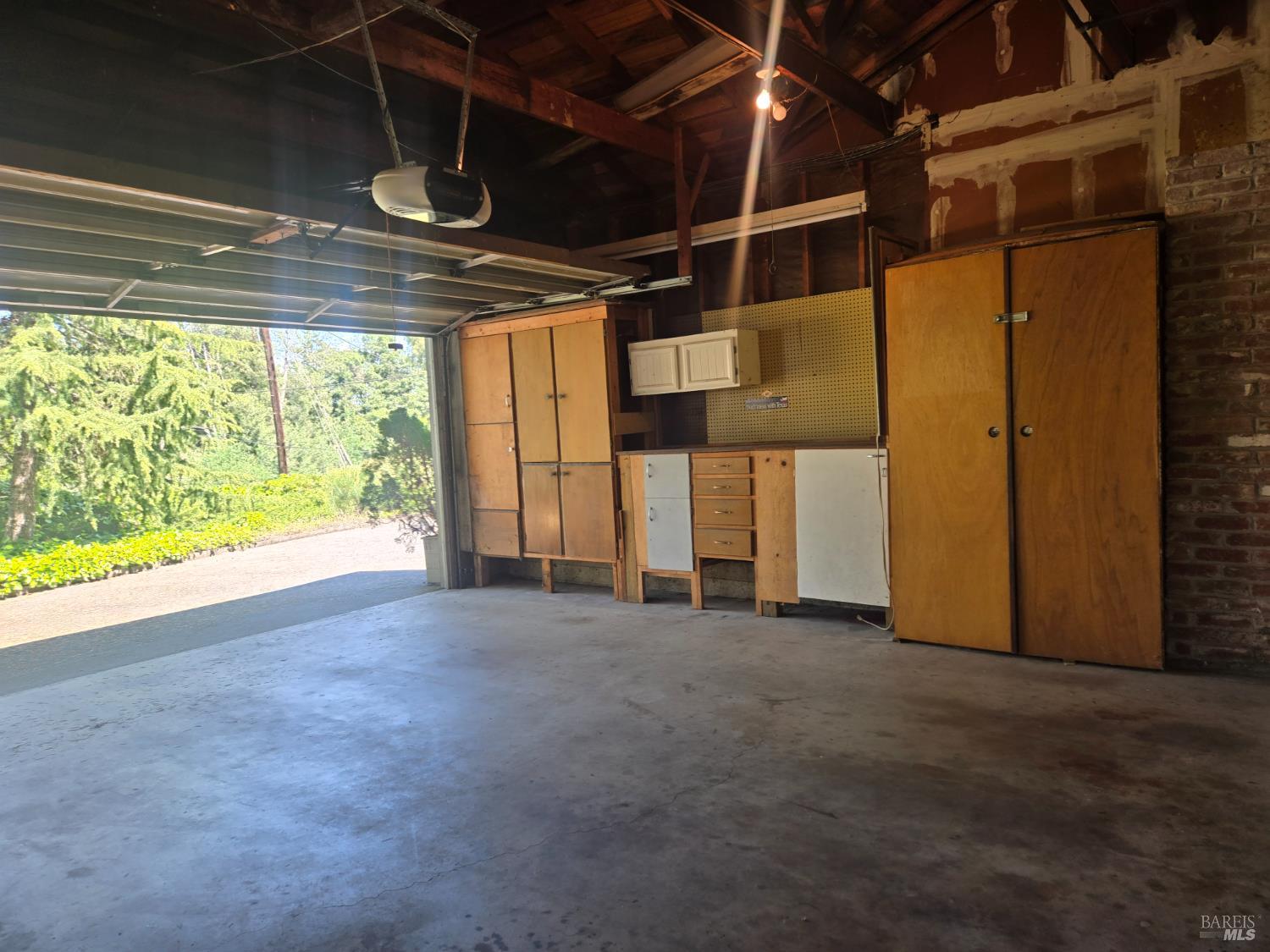 Detail Gallery Image 11 of 20 For 7149 Lynch Rd, Sebastopol,  CA 95472 - 3 Beds | 2 Baths