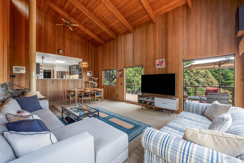 Detail Gallery Image 25 of 82 For 37275 Glennen Dr, Gualala,  CA 95445 - 3 Beds | 3 Baths