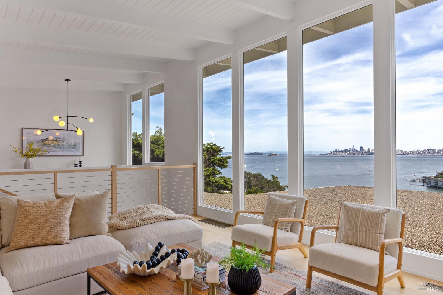 Detail Gallery Image 14 of 60 For 1 Atwood Ave, Sausalito,  CA 94965 - 4 Beds | 3 Baths