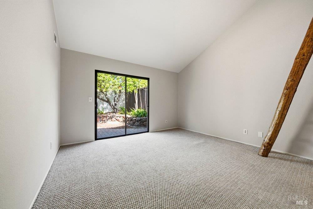 Detail Gallery Image 25 of 66 For 6 Village Ct, San Rafael,  CA 94903 - 2 Beds | 2 Baths