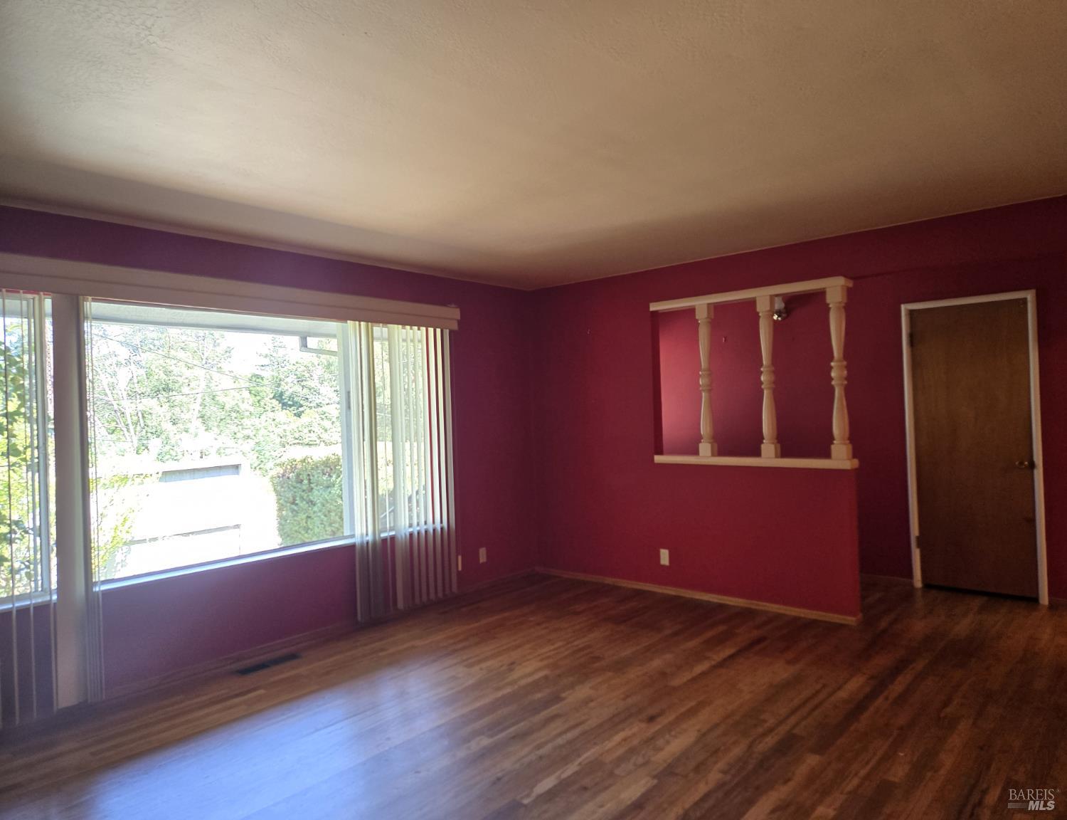 Detail Gallery Image 4 of 20 For 7149 Lynch Rd, Sebastopol,  CA 95472 - 3 Beds | 2 Baths