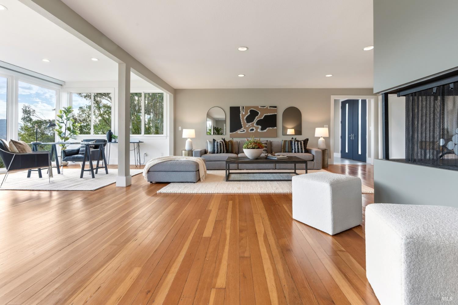 Detail Gallery Image 10 of 62 For 183 Reservoir Rd, San Rafael,  CA 94901 - 6 Beds | 6 Baths