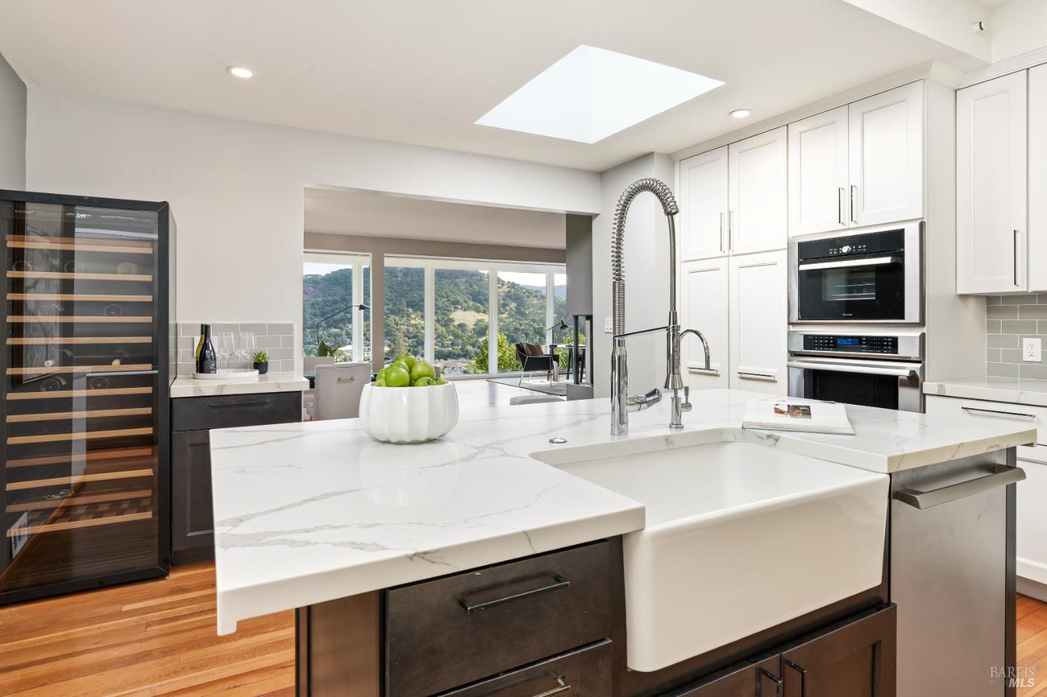 Detail Gallery Image 18 of 62 For 183 Reservoir Rd, San Rafael,  CA 94901 - 6 Beds | 6 Baths