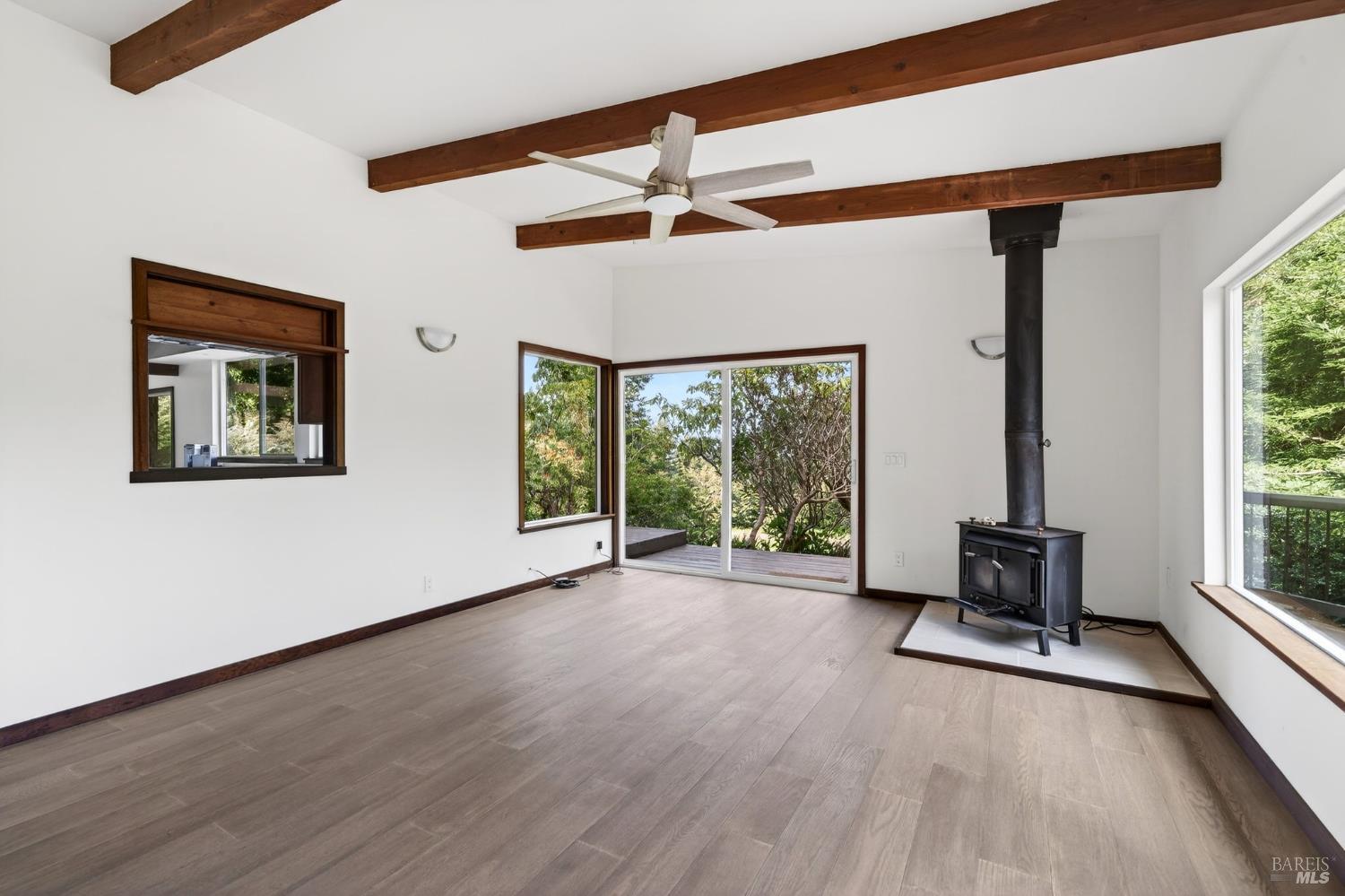 Detail Gallery Image 9 of 37 For 2900 Cameron Rd, Elk,  CA 95432 - 3 Beds | 2/1 Baths