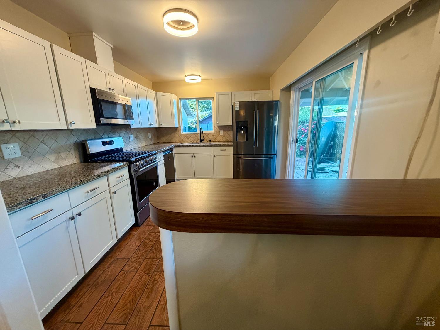 Detail Gallery Image 8 of 20 For 1124 Shetler Ave, Napa,  CA 94559 - 4 Beds | 2 Baths