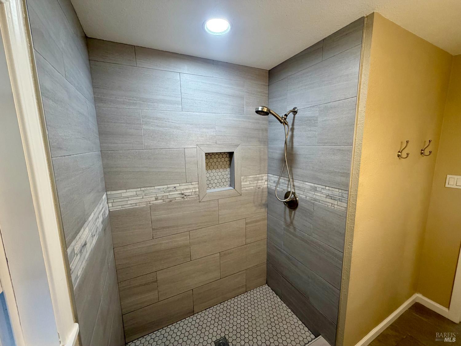 Detail Gallery Image 11 of 20 For 1124 Shetler Ave, Napa,  CA 94559 - 4 Beds | 2 Baths