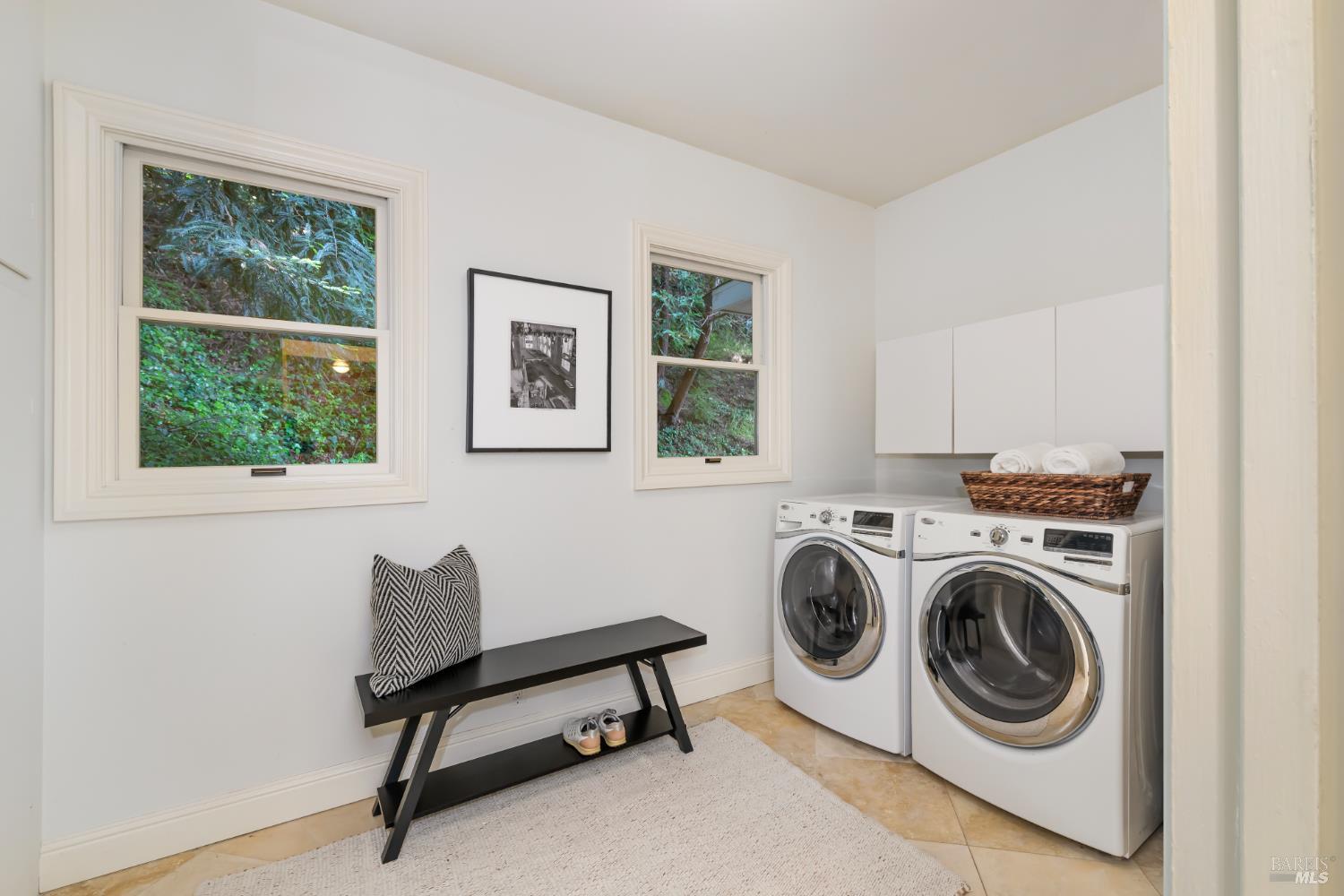 Detail Gallery Image 32 of 43 For 1065 Meadowsweet Dr, Corte Madera,  CA 94925 - 4 Beds | 3 Baths