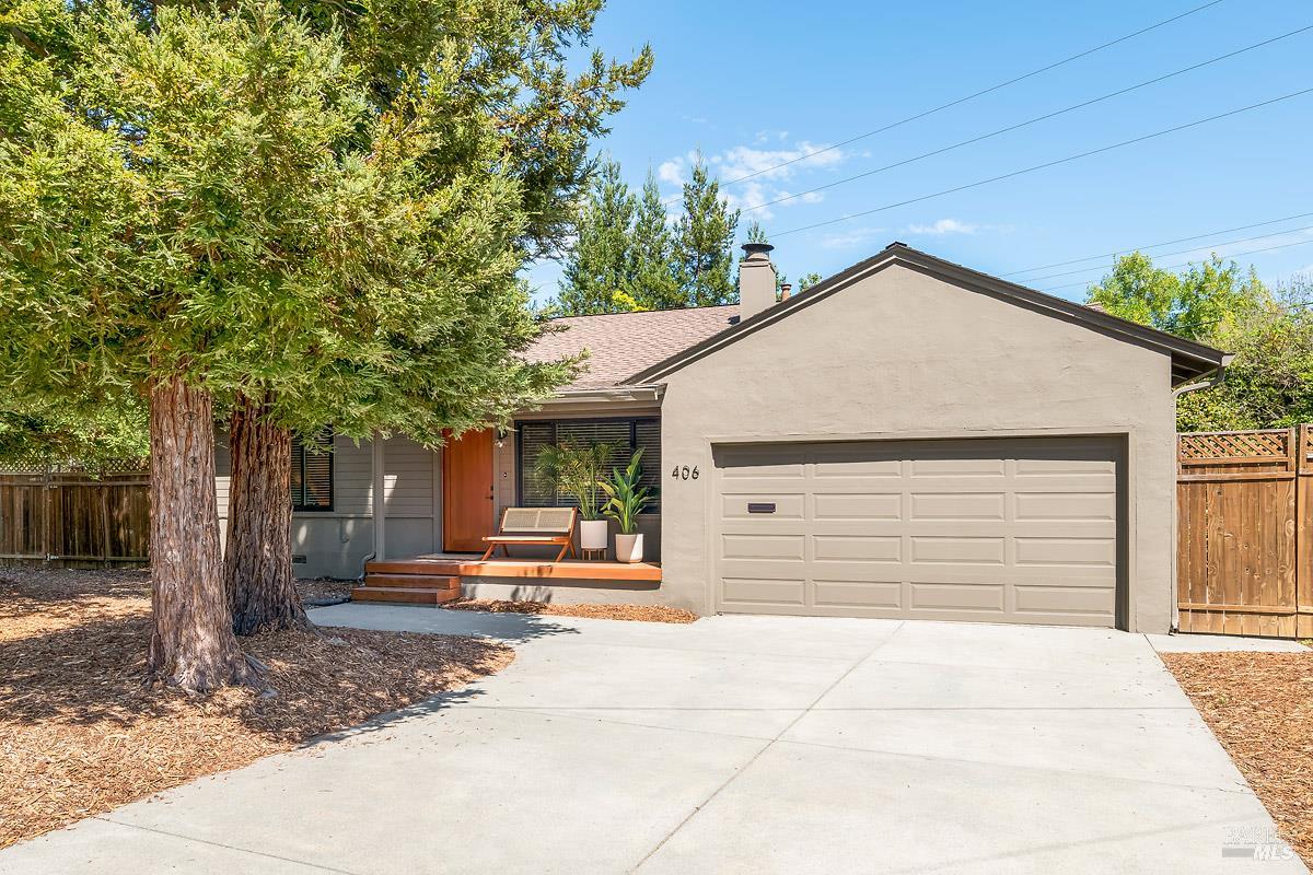 Detail Gallery Image 2 of 36 For 406 Corrillo Dr, San Rafael,  CA 94903 - 3 Beds | 2 Baths