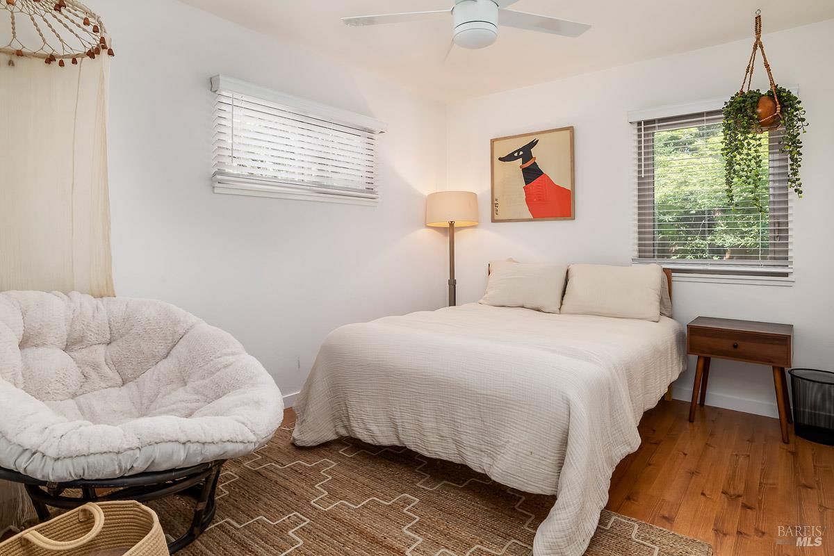 Detail Gallery Image 16 of 36 For 406 Corrillo Dr, San Rafael,  CA 94903 - 3 Beds | 2 Baths