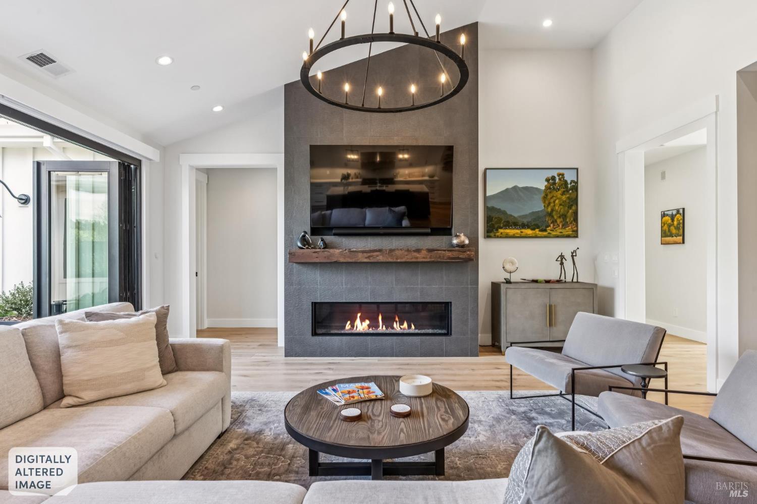 Detail Gallery Image 9 of 44 For 85 Harriet Way, Tiburon,  CA 94920 - 4 Beds | 2/1 Baths