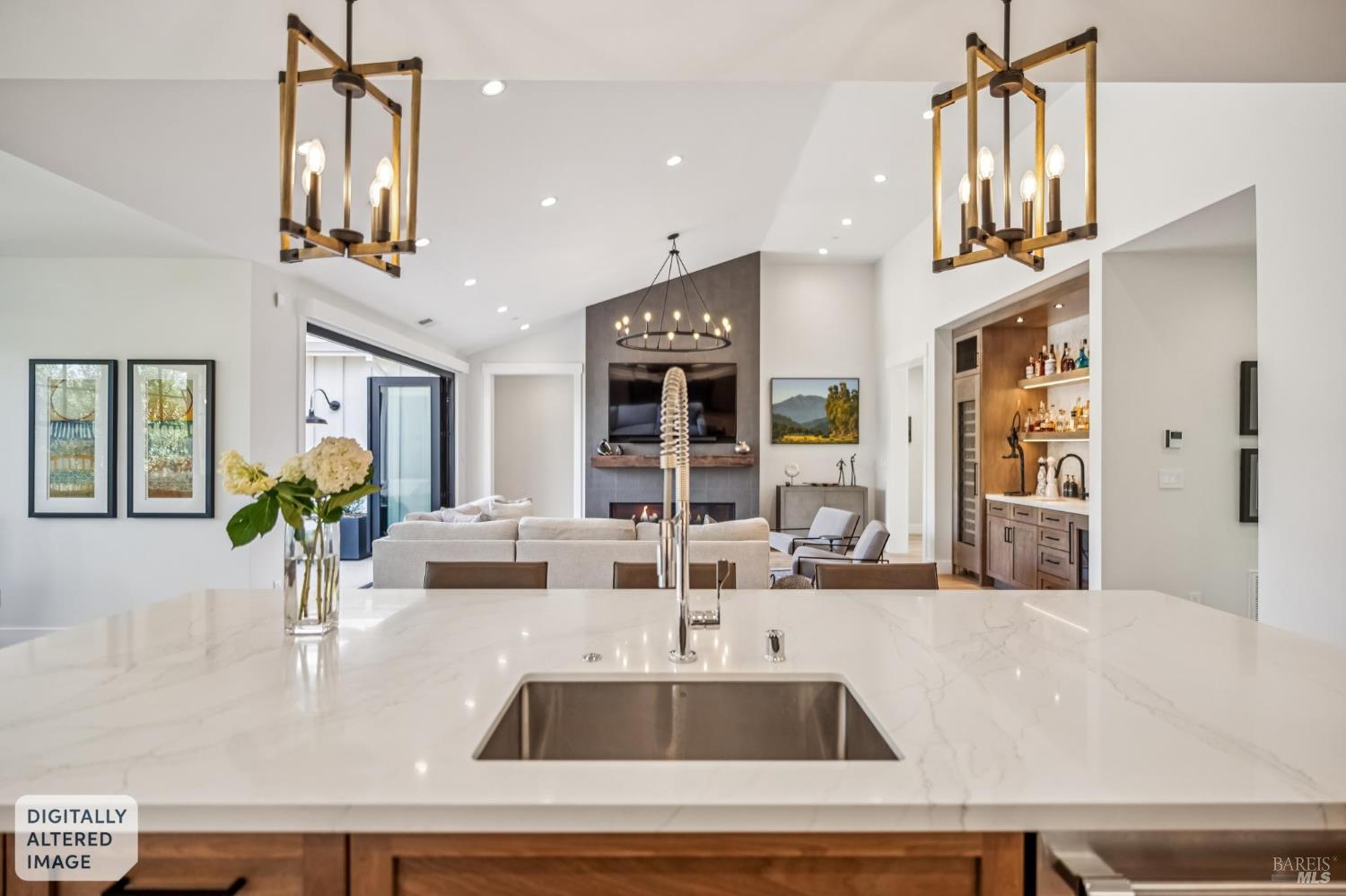 Detail Gallery Image 14 of 44 For 85 Harriet Way, Tiburon,  CA 94920 - 4 Beds | 2/1 Baths