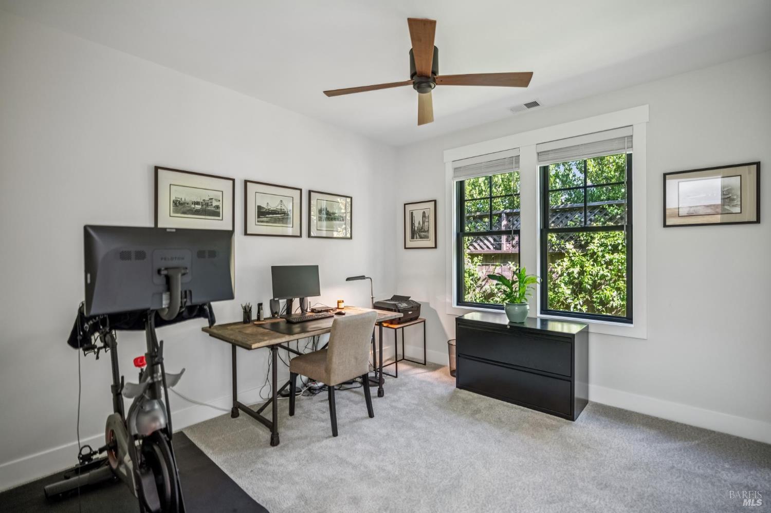 Detail Gallery Image 26 of 44 For 85 Harriet Way, Tiburon,  CA 94920 - 4 Beds | 2/1 Baths