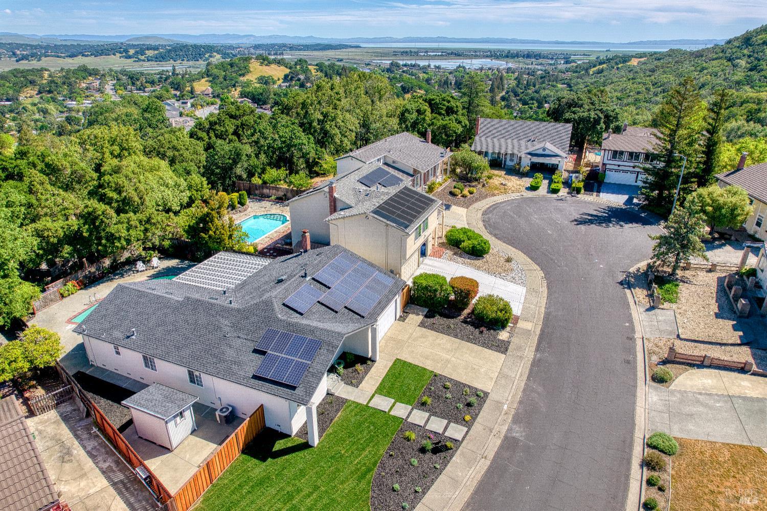 Detail Gallery Image 35 of 37 For 13 Woodland Ct, Novato,  CA 94947 - 4 Beds | 2 Baths