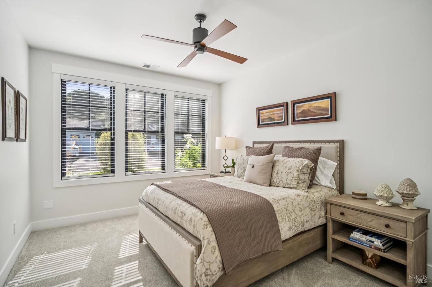 Detail Gallery Image 22 of 44 For 85 Harriet Way, Tiburon,  CA 94920 - 4 Beds | 2/1 Baths