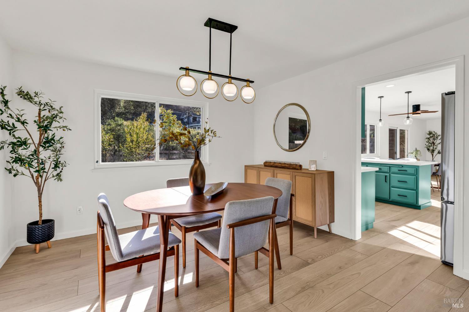 Detail Gallery Image 11 of 58 For 508 San Marin Dr, Novato,  CA 94945 - 4 Beds | 2/1 Baths