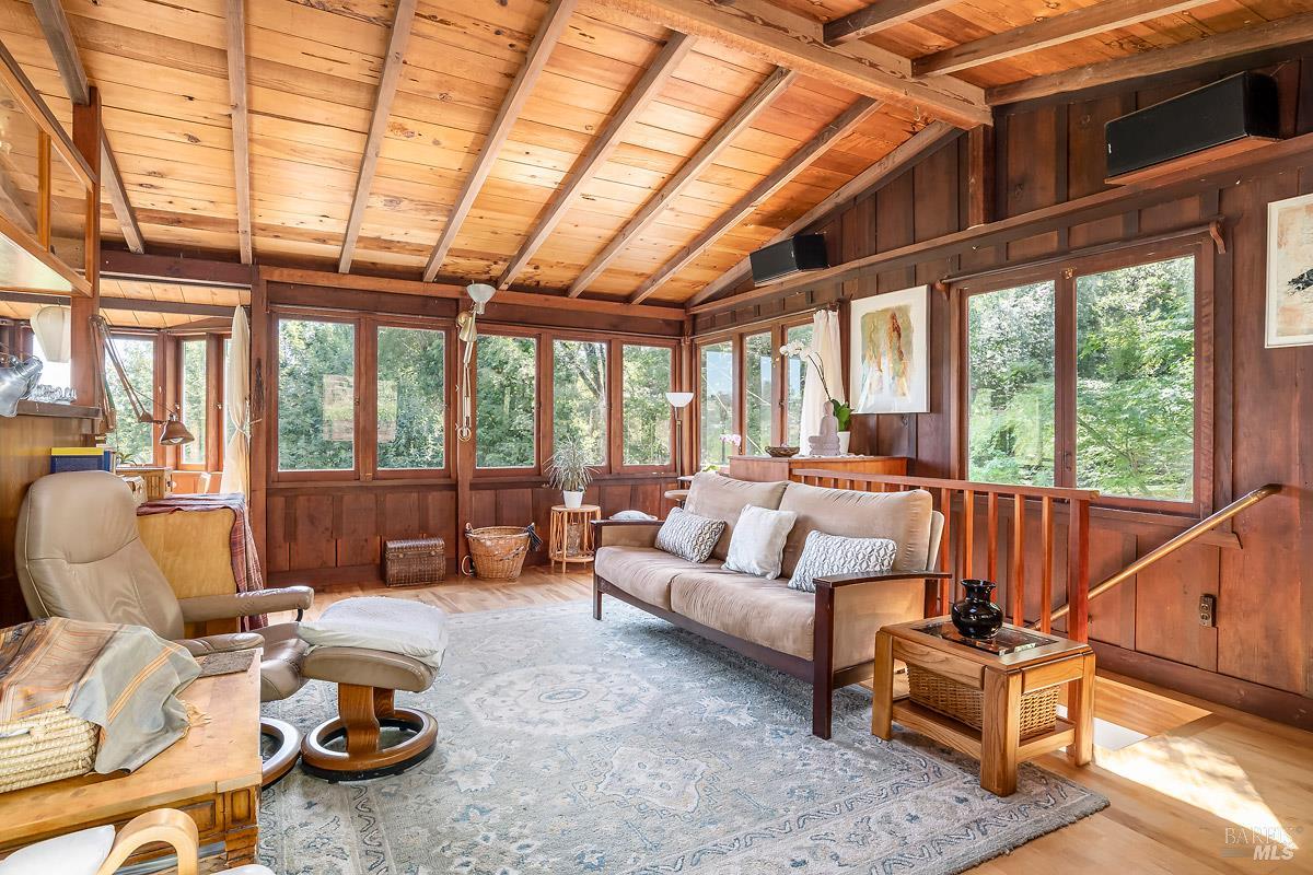 Detail Gallery Image 12 of 62 For 68 Wreden Ave, Fairfax,  CA 94930 - 2 Beds | 2 Baths