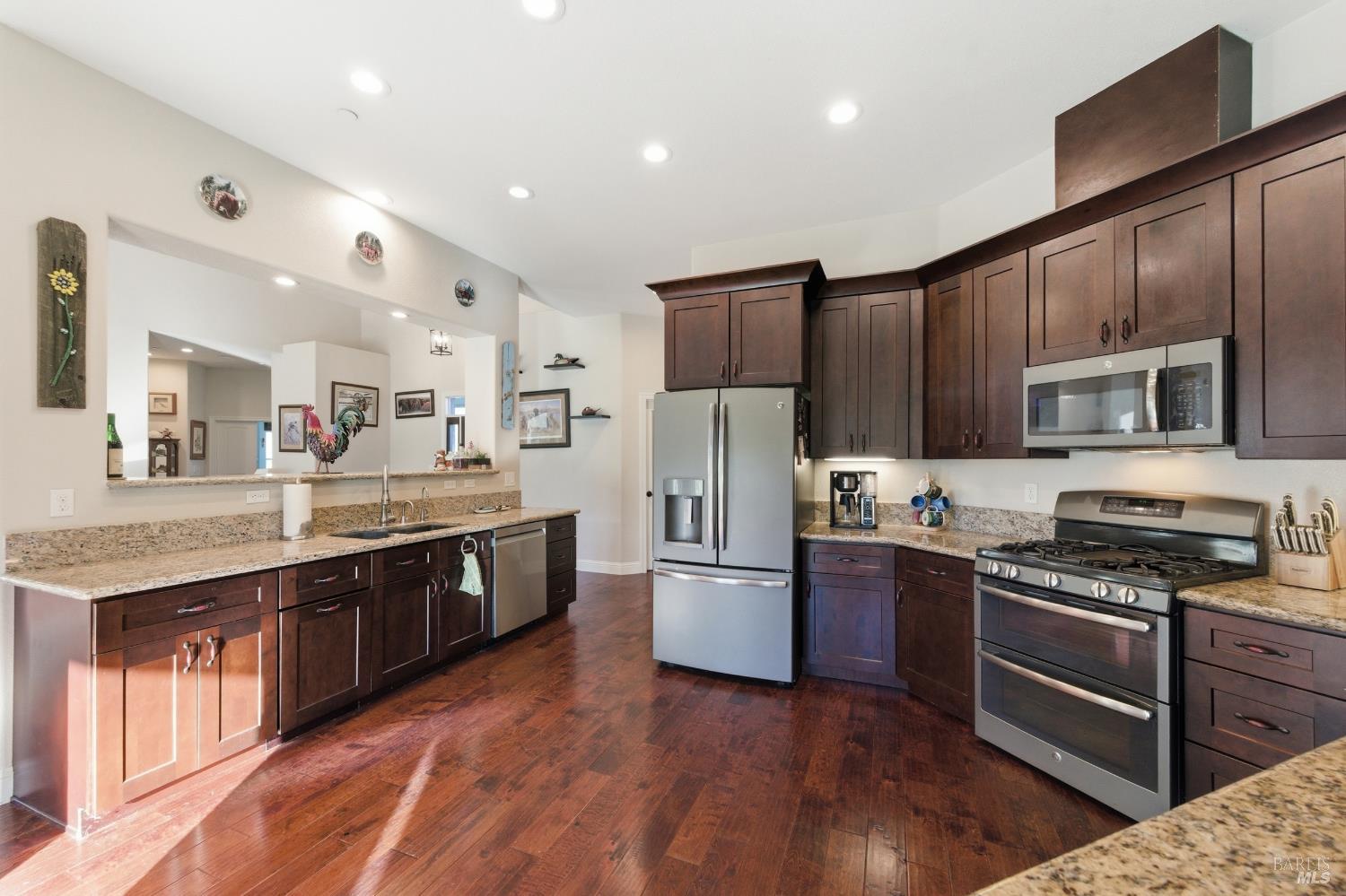 Detail Gallery Image 15 of 46 For 7561 Pleasants Valley Rd, Vacaville,  CA 95688 - 4 Beds | 2/1 Baths