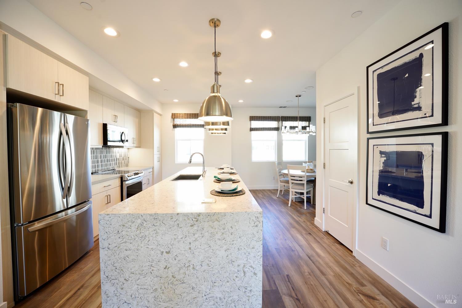 Detail Gallery Image 27 of 28 For 106 Rockview Rd, Novato,  CA 94949 - 3 Beds | 3/1 Baths