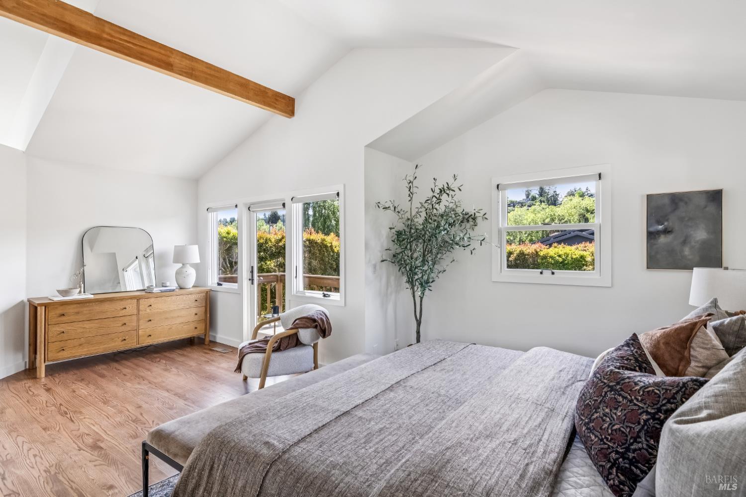 Detail Gallery Image 25 of 39 For 44 Catalpa Ave, Mill Valley,  CA 94941 - 3 Beds | 2 Baths