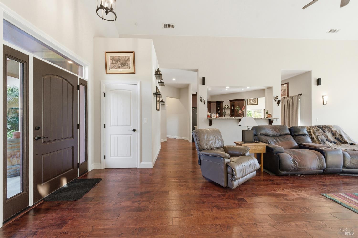 Detail Gallery Image 6 of 46 For 7561 Pleasants Valley Rd, Vacaville,  CA 95688 - 4 Beds | 2/1 Baths