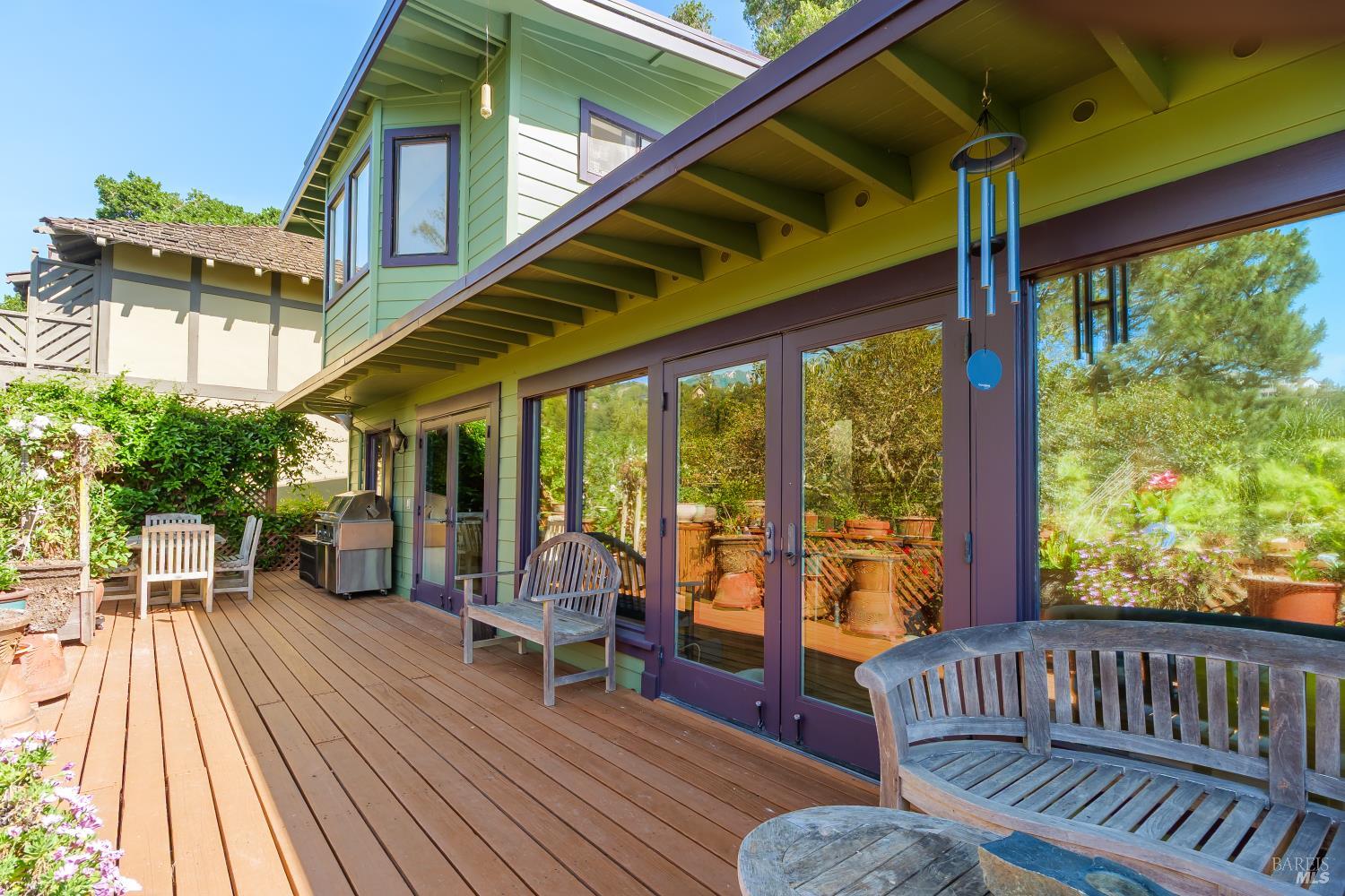 Detail Gallery Image 5 of 27 For 244 Manor Dr, Mill Valley,  CA 94941 - 3 Beds | 2 Baths