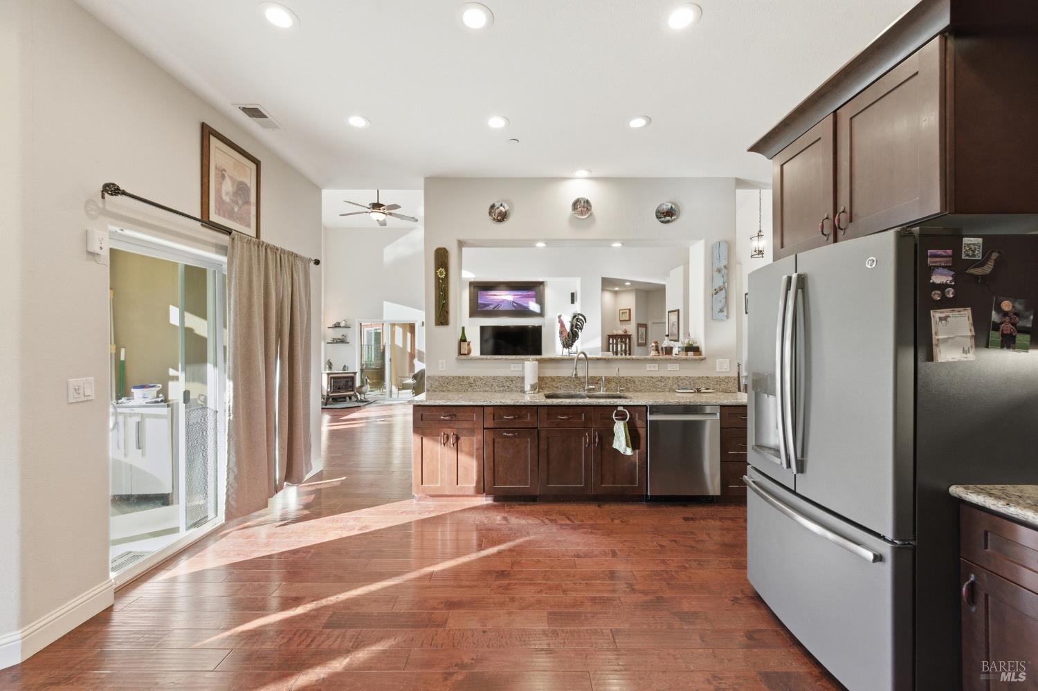 Detail Gallery Image 16 of 46 For 7561 Pleasants Valley Rd, Vacaville,  CA 95688 - 4 Beds | 2/1 Baths