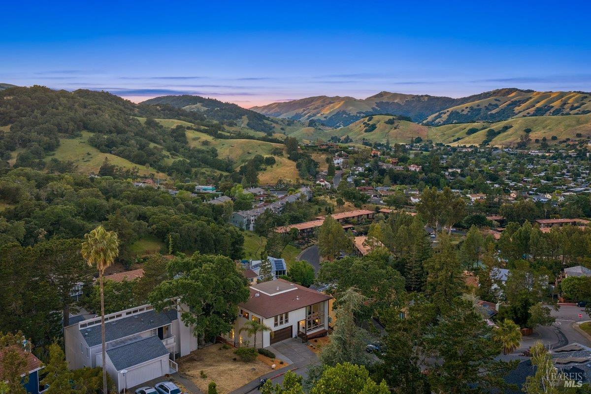 Detail Gallery Image 84 of 88 For 1036 Lea Dr, San Rafael,  CA 94903 - 6 Beds | 4/1 Baths