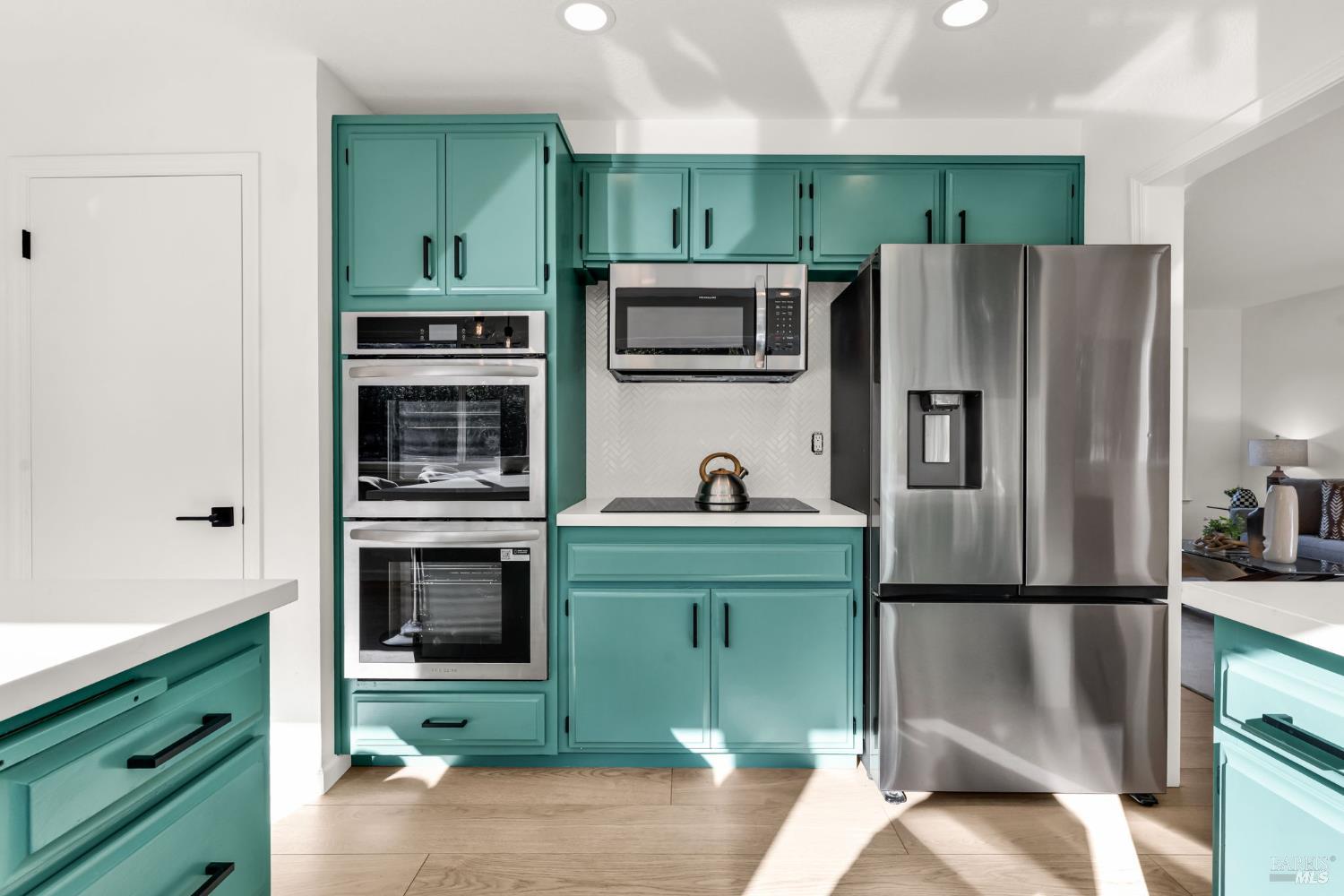 Detail Gallery Image 14 of 58 For 508 San Marin Dr, Novato,  CA 94945 - 4 Beds | 2/1 Baths