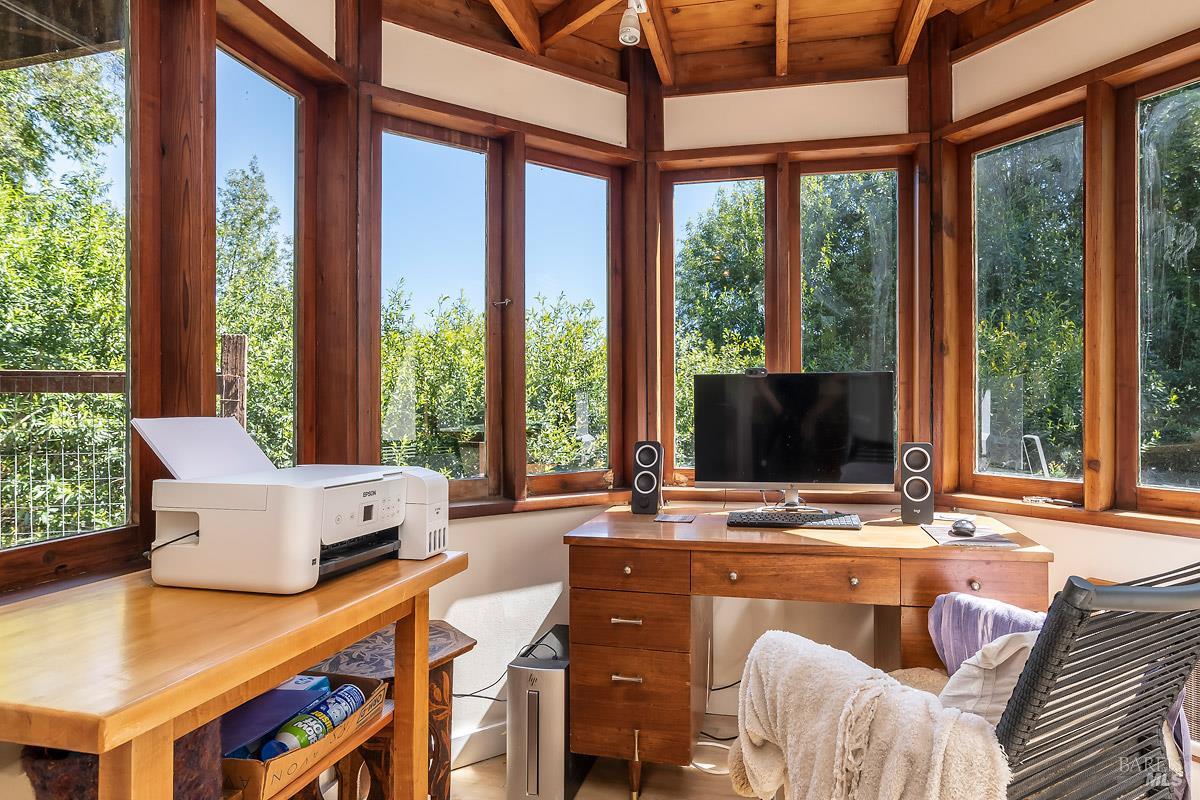 Detail Gallery Image 25 of 62 For 68 Wreden Ave, Fairfax,  CA 94930 - 2 Beds | 2 Baths