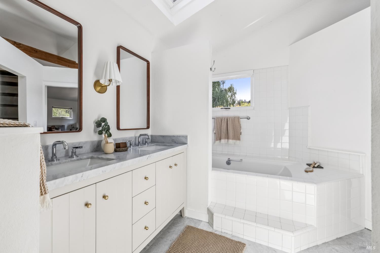 Detail Gallery Image 30 of 39 For 44 Catalpa Ave, Mill Valley,  CA 94941 - 3 Beds | 2 Baths