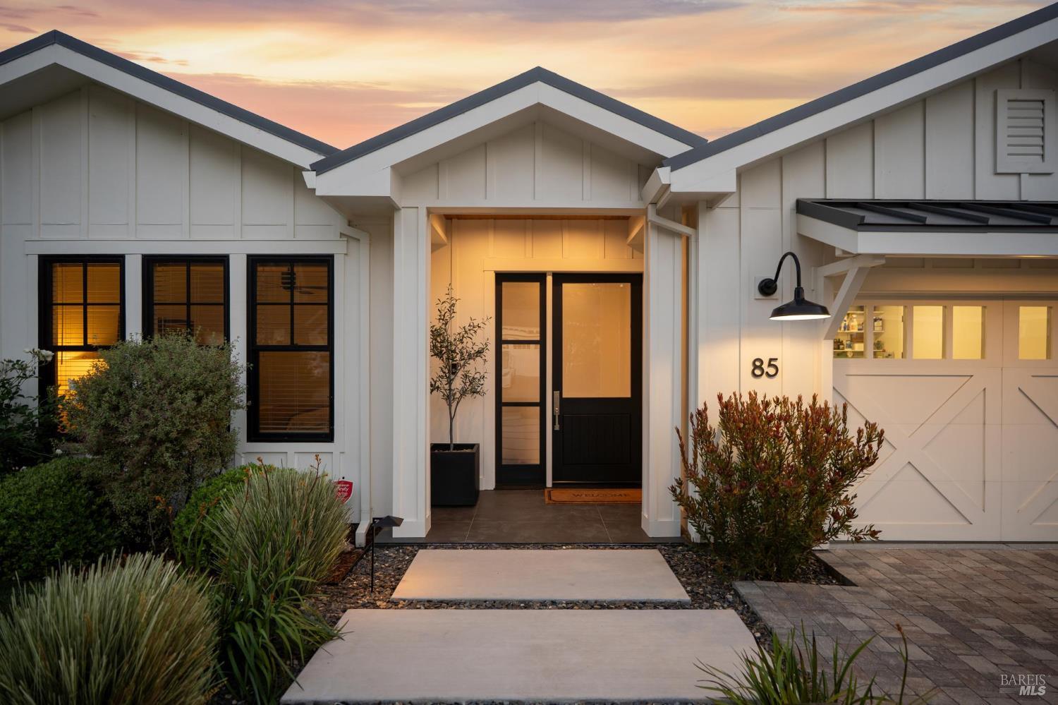 Detail Gallery Image 36 of 44 For 85 Harriet Way, Tiburon,  CA 94920 - 4 Beds | 2/1 Baths