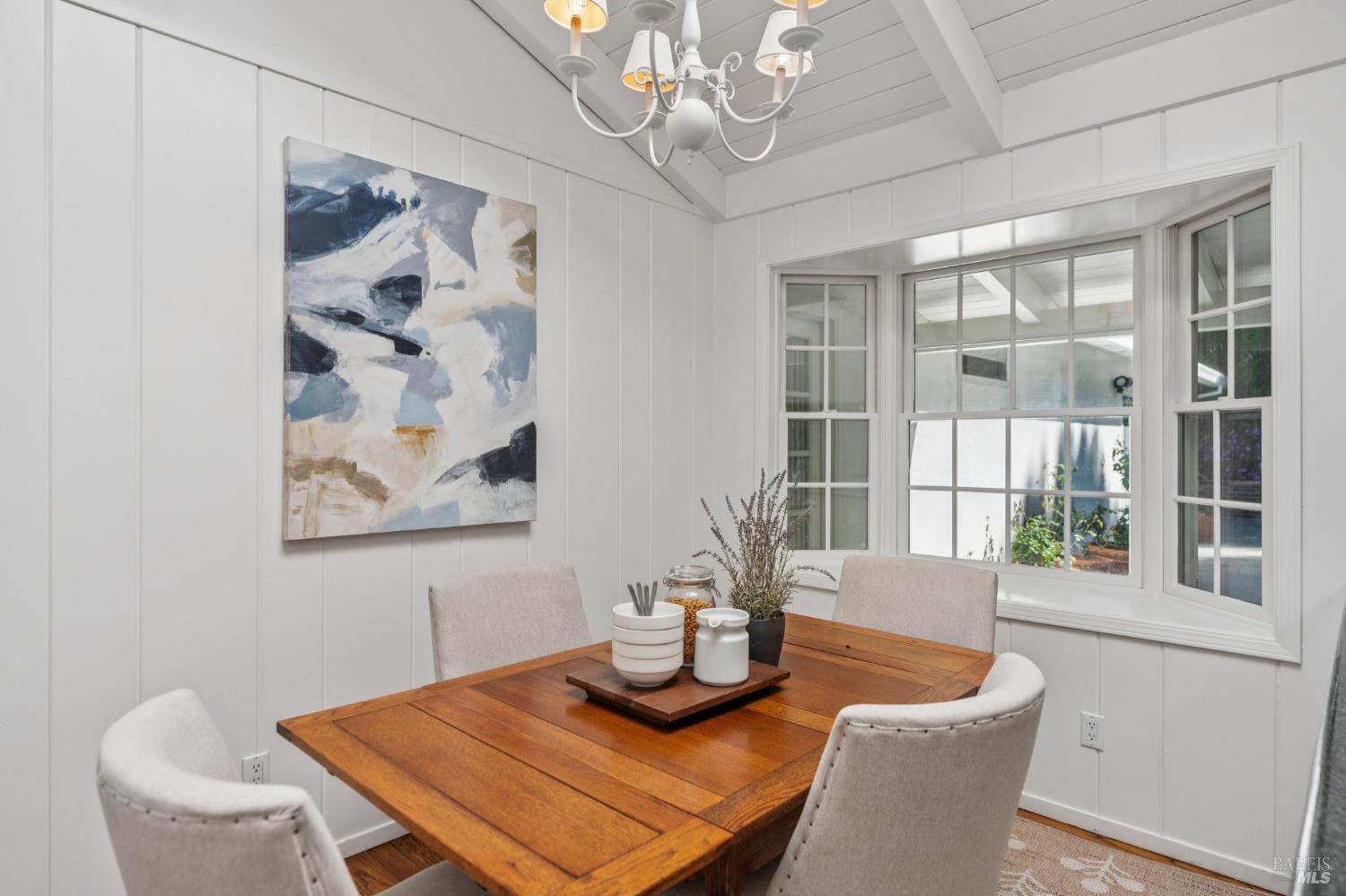 Detail Gallery Image 15 of 48 For 497 Fairway Dr, Novato,  CA 94949 - 4 Beds | 2 Baths