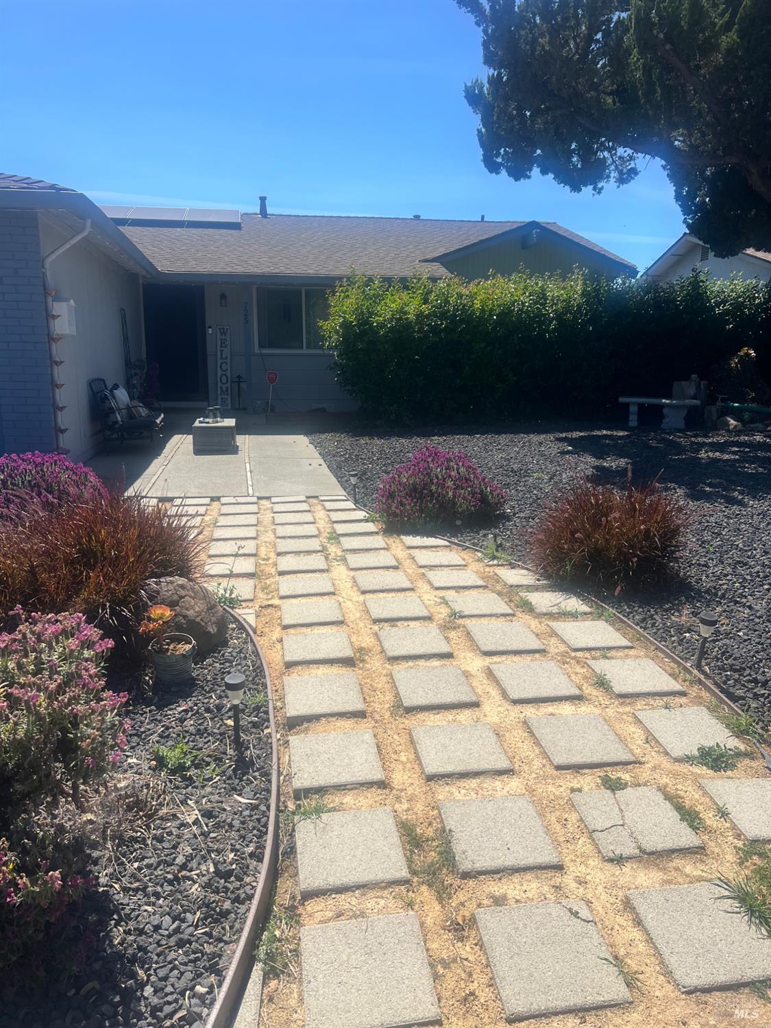 Detail Gallery Image 2 of 13 For 725 San Pedro St, Fairfield,  CA 94533 - 4 Beds | 2 Baths