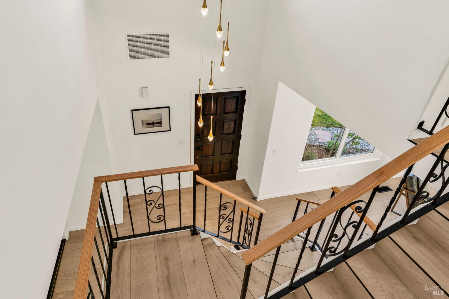 Detail Gallery Image 4 of 58 For 508 San Marin Dr, Novato,  CA 94945 - 4 Beds | 2/1 Baths