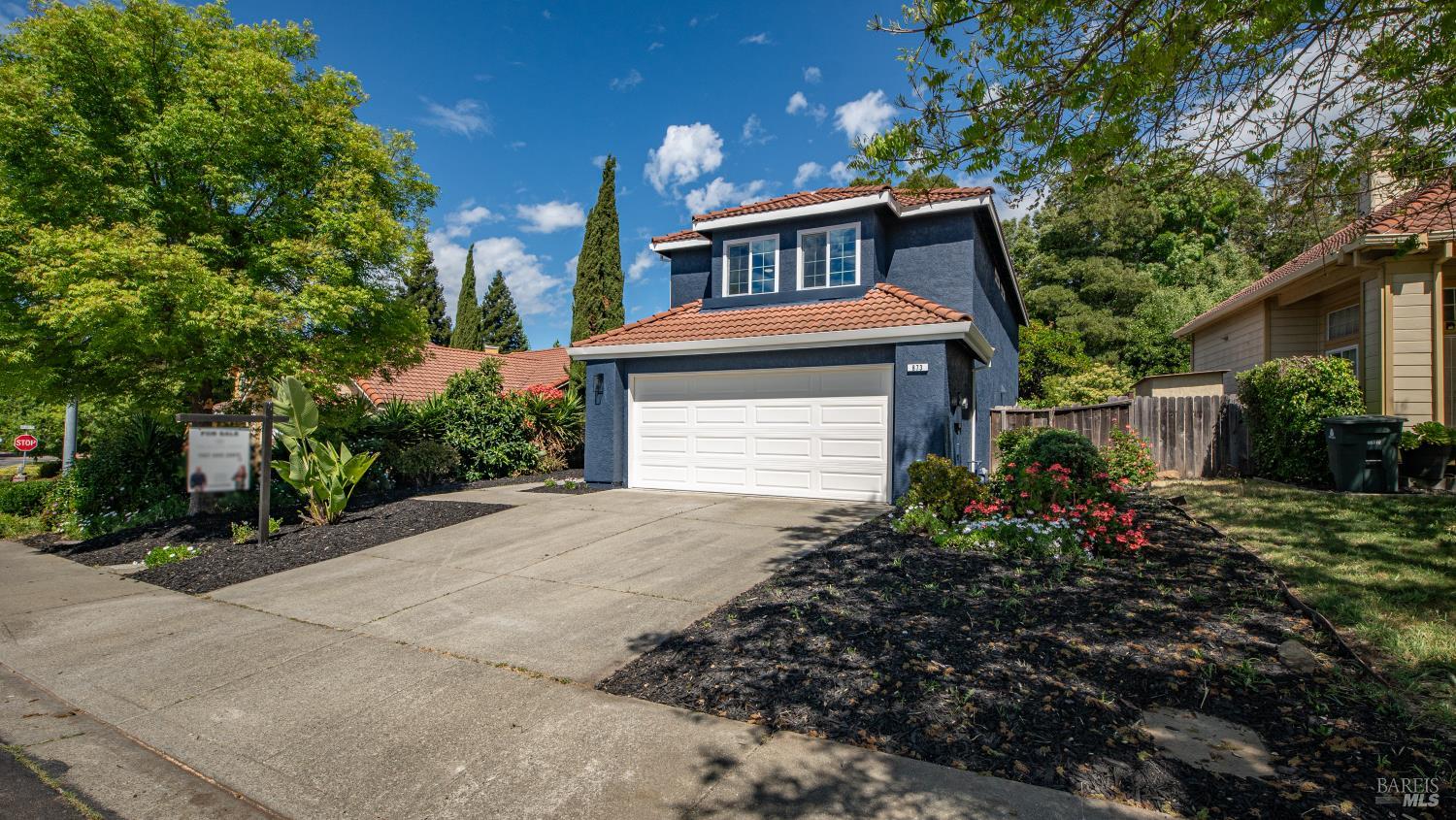 Detail Gallery Image 3 of 30 For 873 Knights Cir, Vallejo,  CA 94591 - 3 Beds | 2/1 Baths