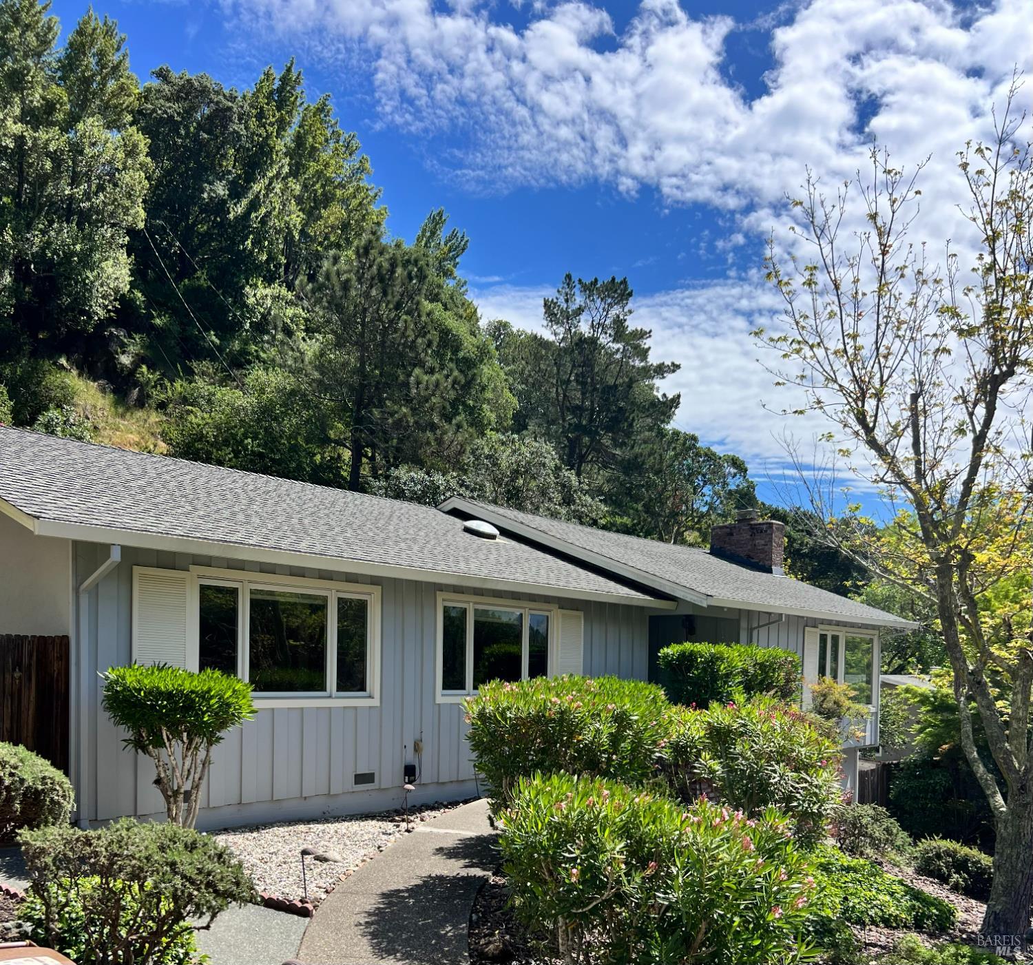 Front Image Thumbnail for BA326030437