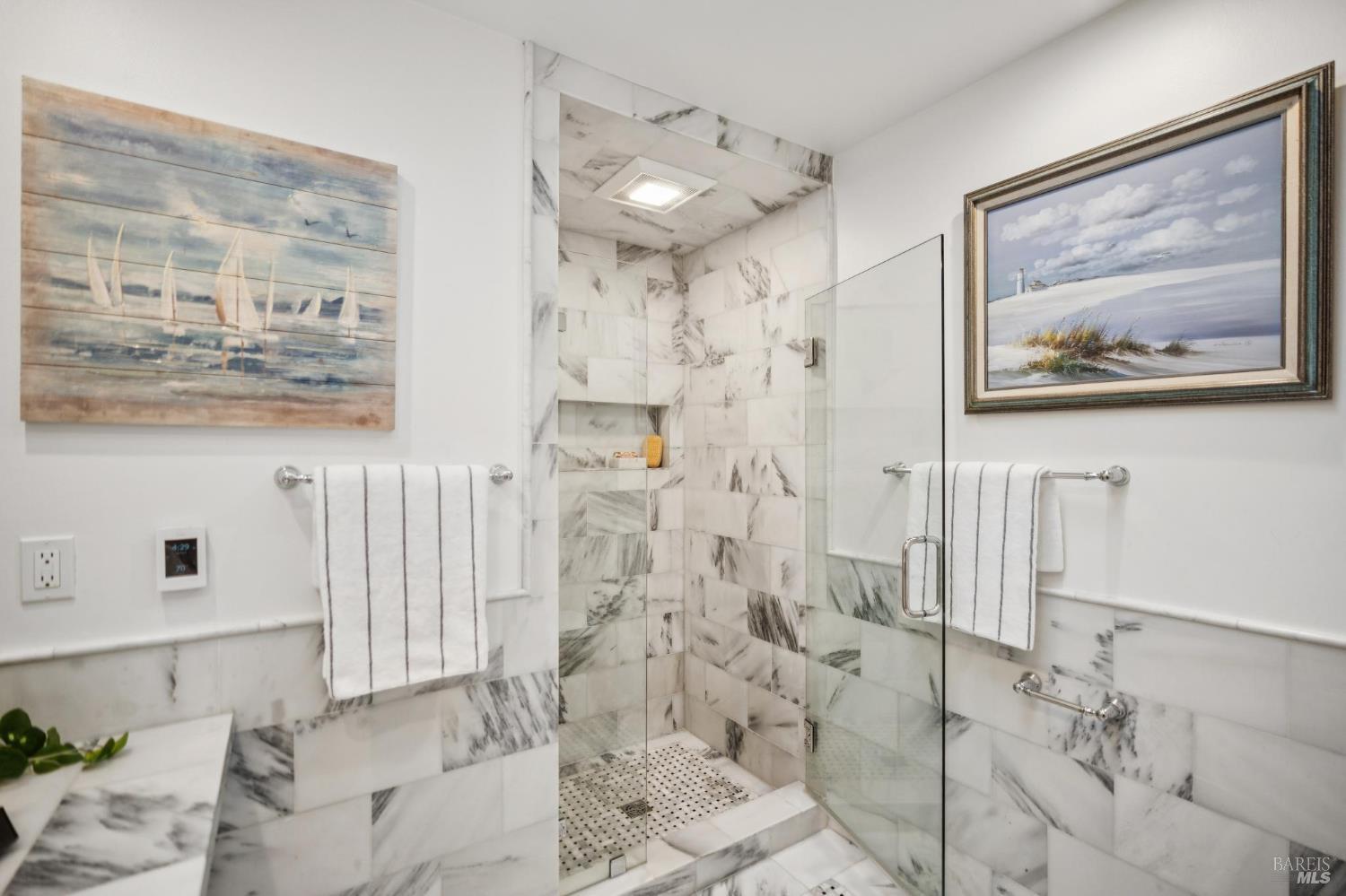 Detail Gallery Image 31 of 48 For 497 Fairway Dr, Novato,  CA 94949 - 4 Beds | 2 Baths