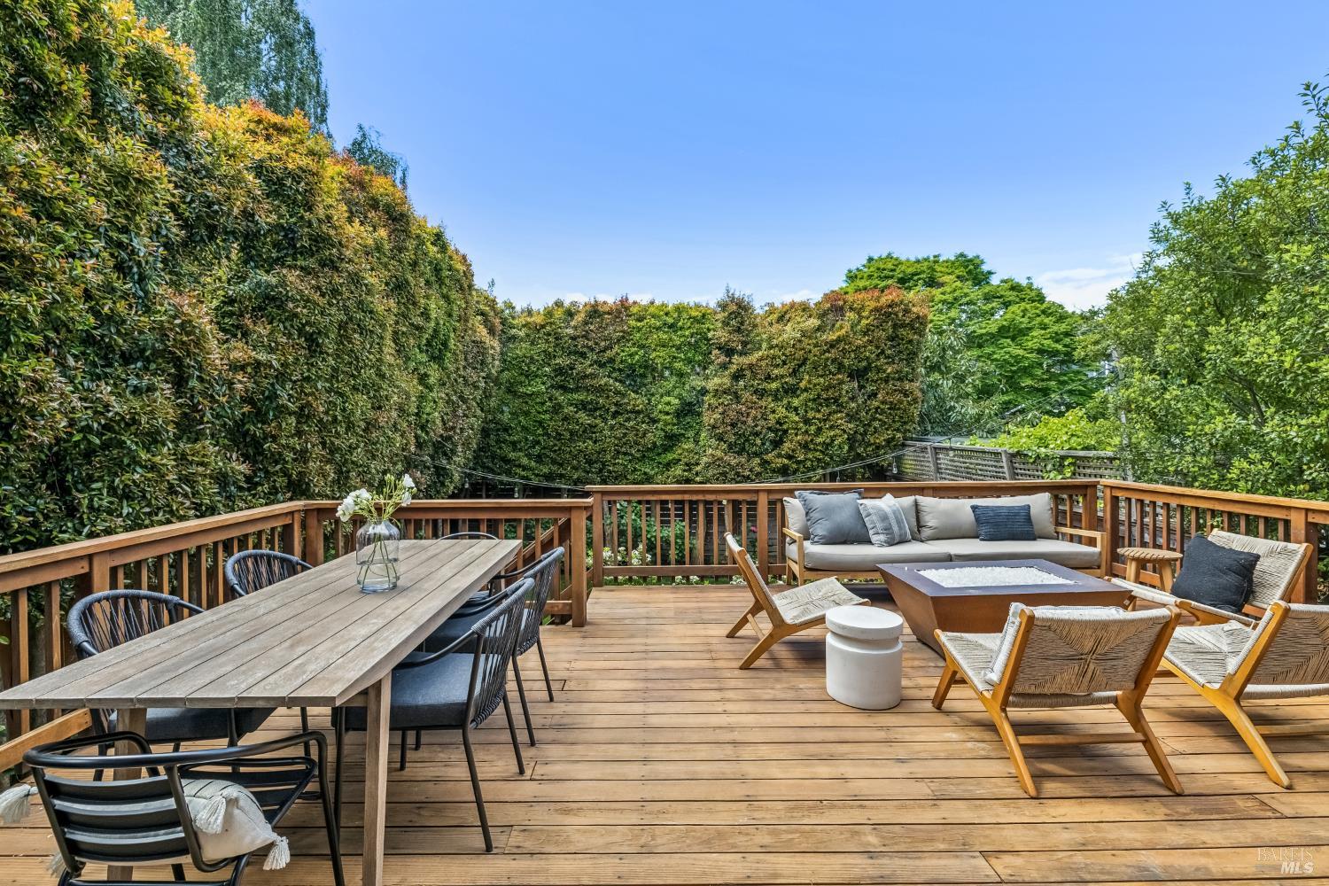 Detail Gallery Image 11 of 39 For 44 Catalpa Ave, Mill Valley,  CA 94941 - 3 Beds | 2 Baths