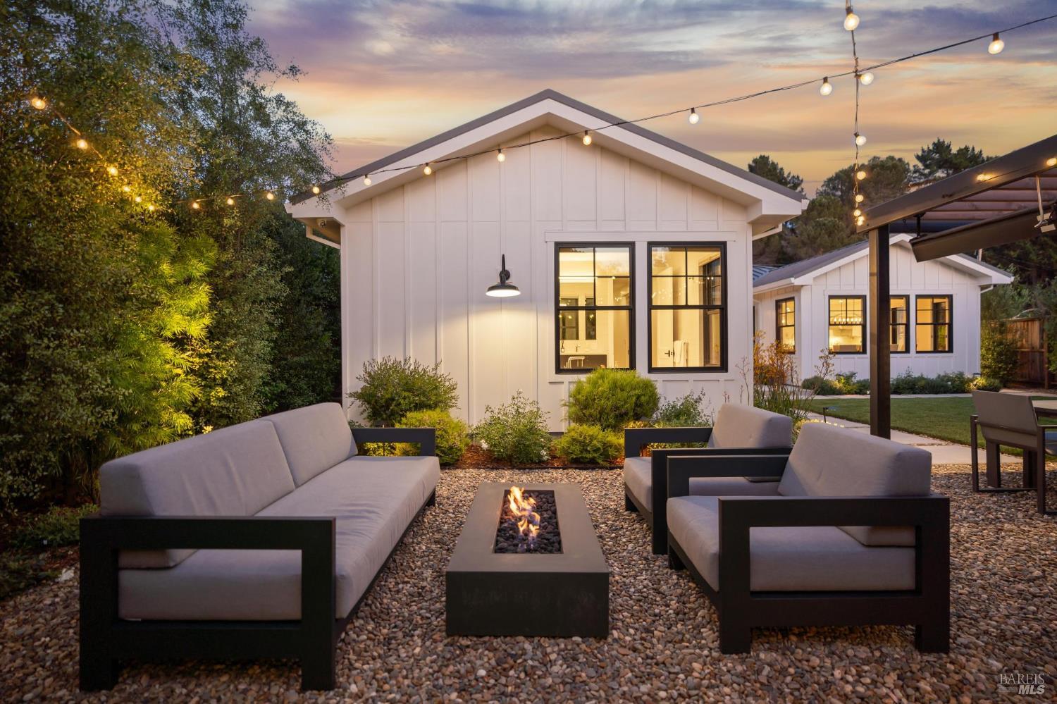 Detail Gallery Image 44 of 44 For 85 Harriet Way, Tiburon,  CA 94920 - 4 Beds | 2/1 Baths