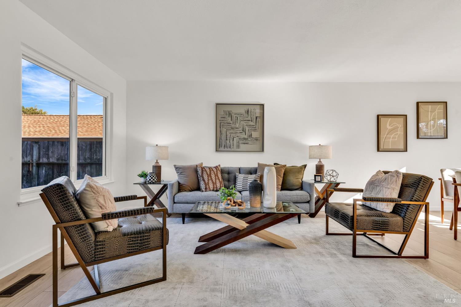 Detail Gallery Image 5 of 58 For 508 San Marin Dr, Novato,  CA 94945 - 4 Beds | 2/1 Baths