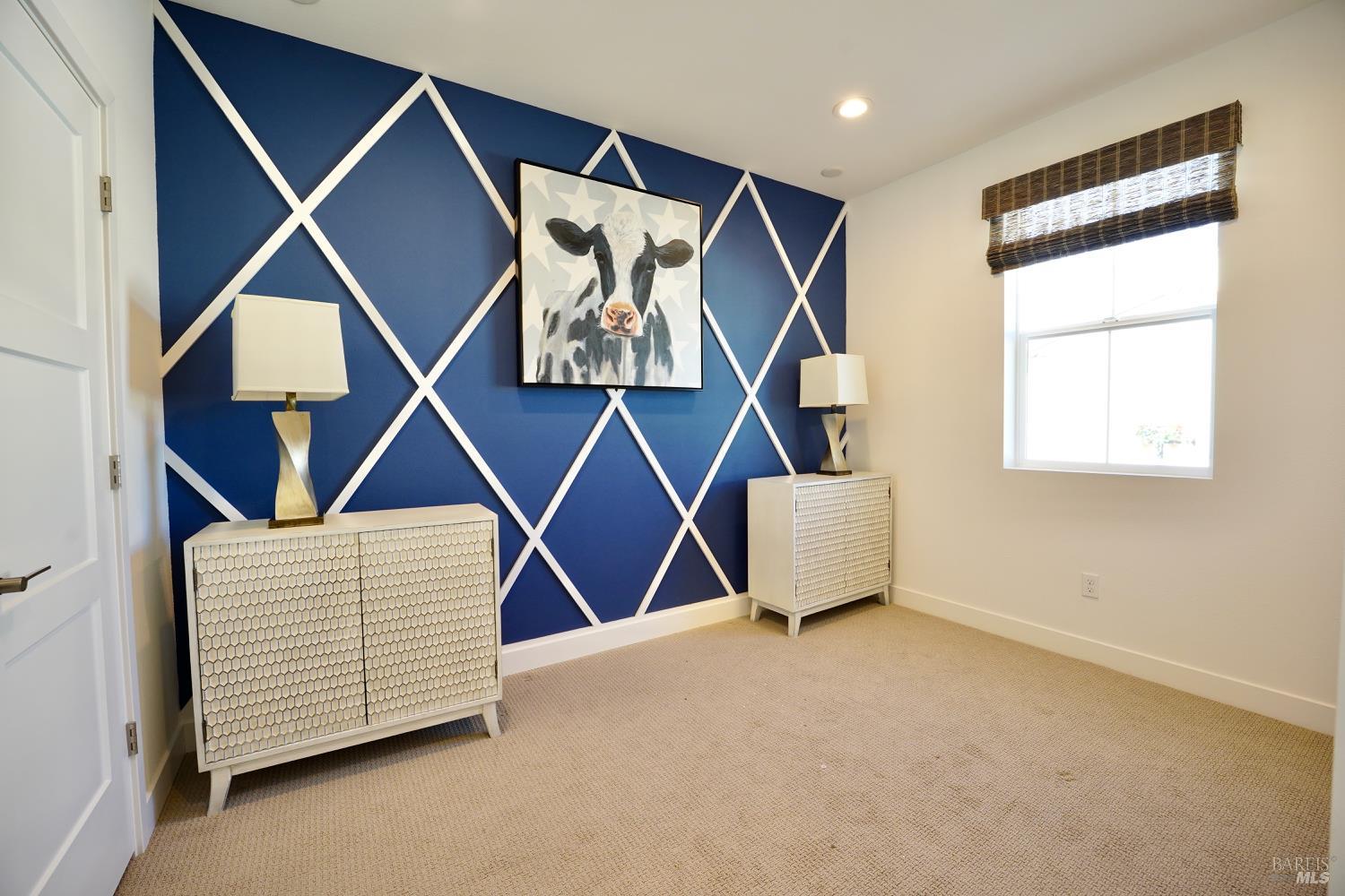 Detail Gallery Image 9 of 28 For 106 Rockview Rd, Novato,  CA 94949 - 3 Beds | 3/1 Baths