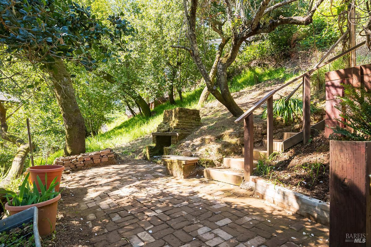 Detail Gallery Image 40 of 62 For 68 Wreden Ave, Fairfax,  CA 94930 - 2 Beds | 2 Baths