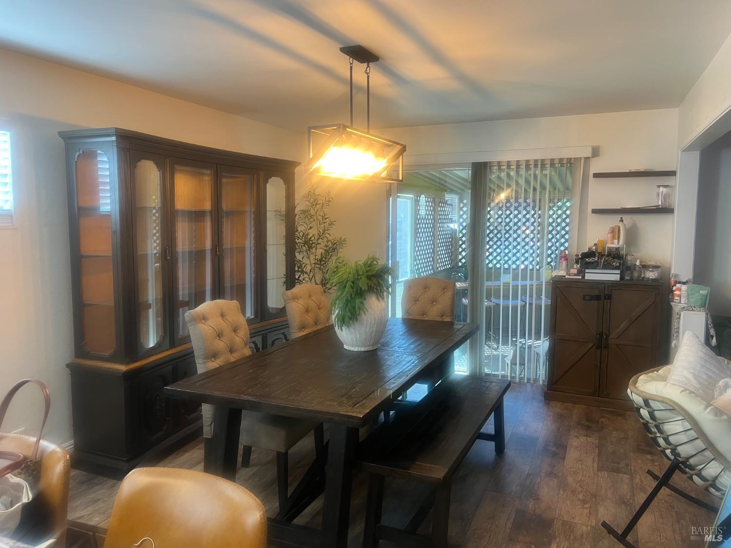 Detail Gallery Image 8 of 13 For 725 San Pedro St, Fairfield,  CA 94533 - 4 Beds | 2 Baths