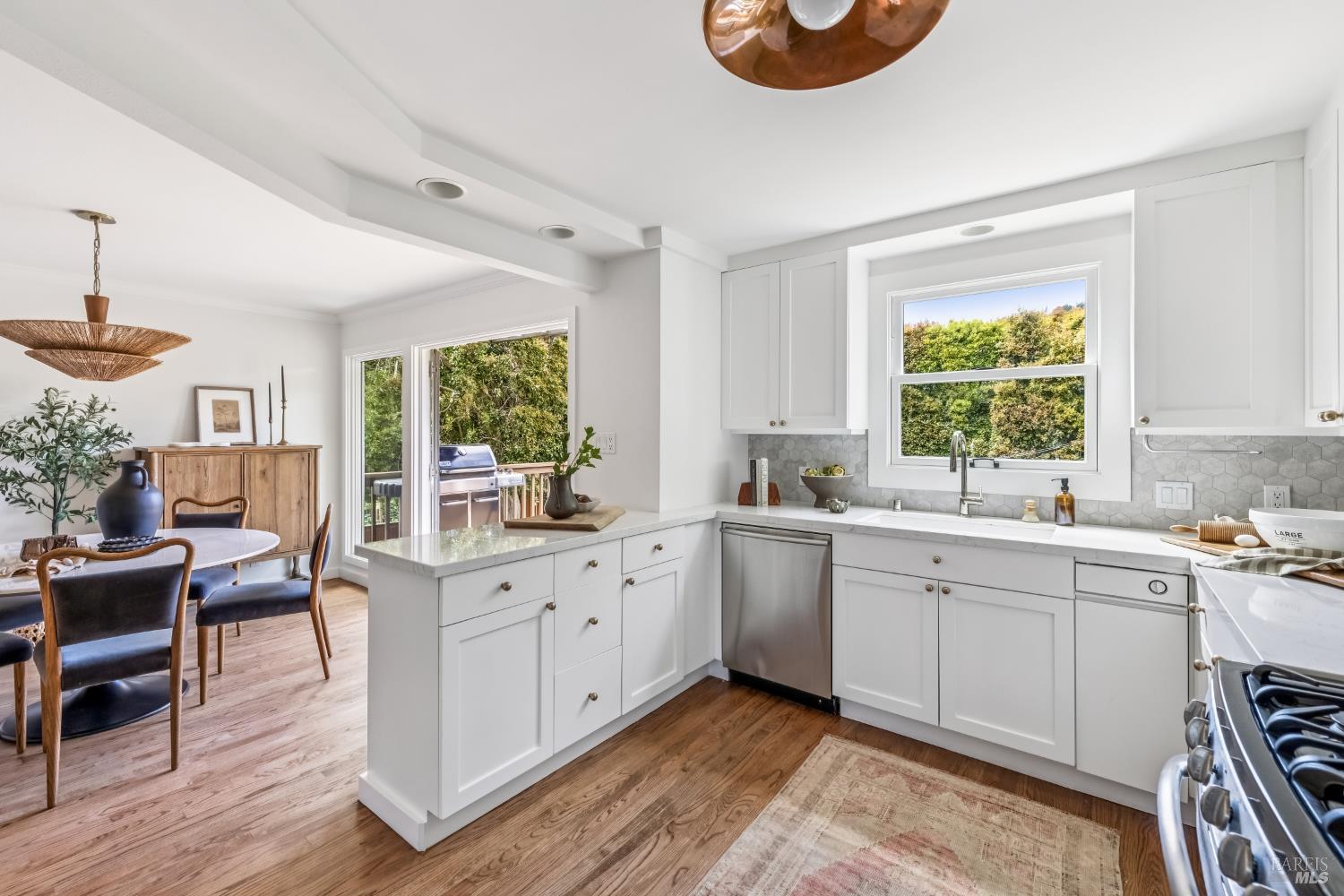 Detail Gallery Image 21 of 39 For 44 Catalpa Ave, Mill Valley,  CA 94941 - 3 Beds | 2 Baths