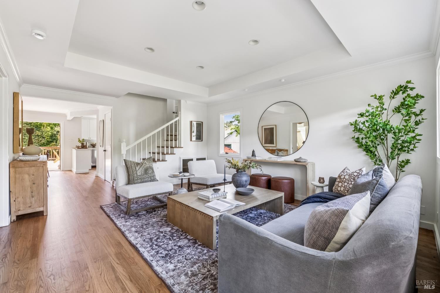 44 Catalpa Avenue photo 3