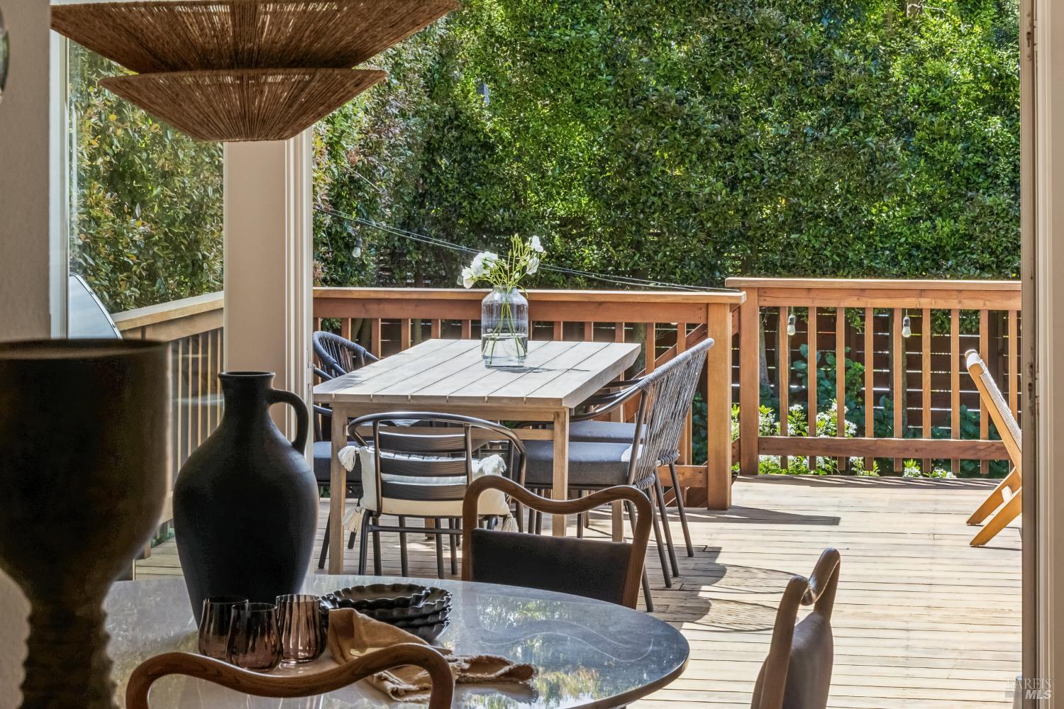 Detail Gallery Image 10 of 39 For 44 Catalpa Ave, Mill Valley,  CA 94941 - 3 Beds | 2 Baths