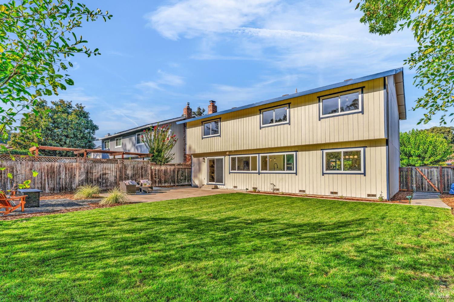 Detail Gallery Image 32 of 58 For 508 San Marin Dr, Novato,  CA 94945 - 4 Beds | 2/1 Baths